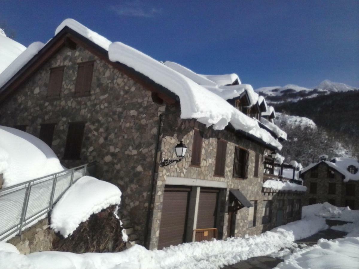 Vistas Espectaculares, Wifi Y Parking Apartment El Pueyo de Jaca Luaran gambar