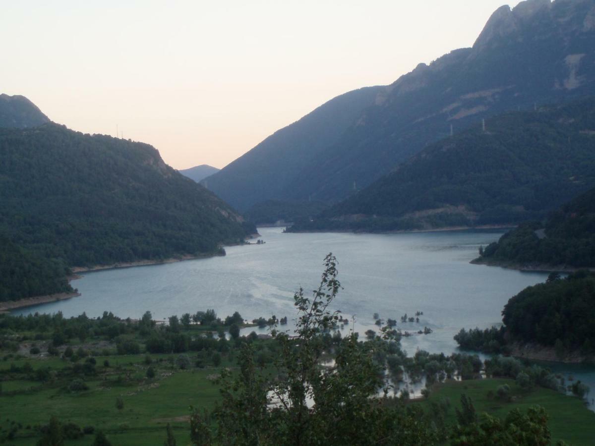 Vistas Espectaculares, Wifi Y Parking Apartment El Pueyo de Jaca Luaran gambar